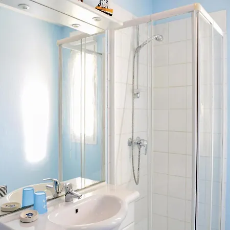 Holiday Saint-germain-sur-ay Ij-1098 بيت للعطل *